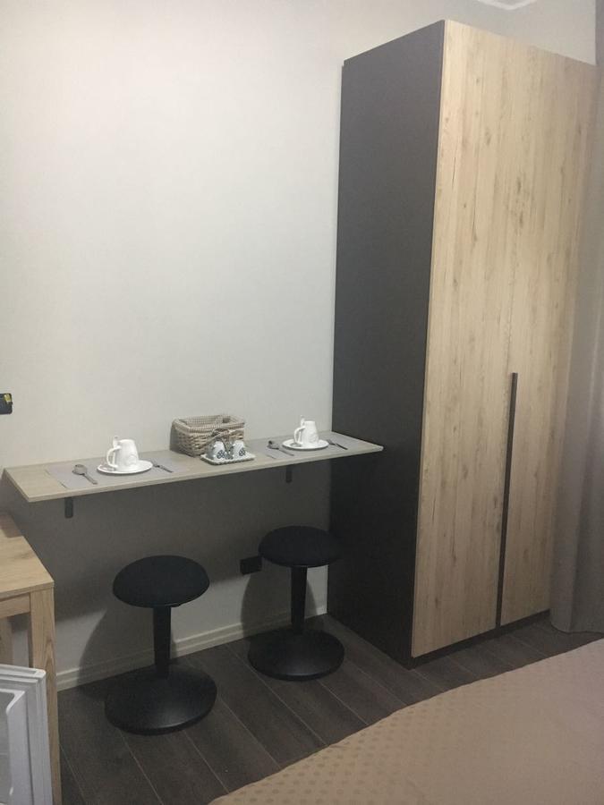 Family Rose Acomodação com café da manhã Como Exterior foto